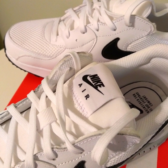 Nike Air Max Excee Women's Sneaker - Picture 3 of 5